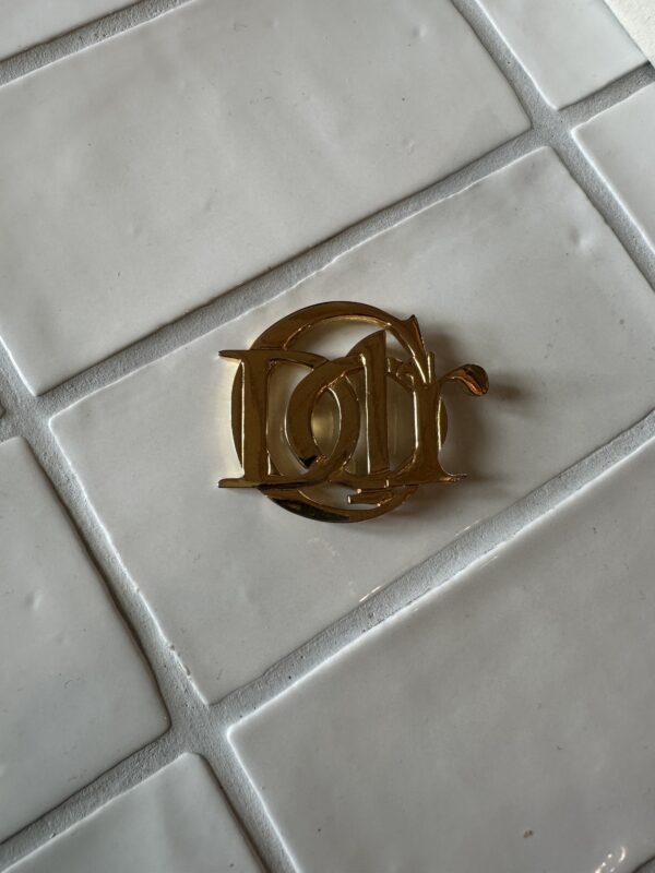 Dior broche